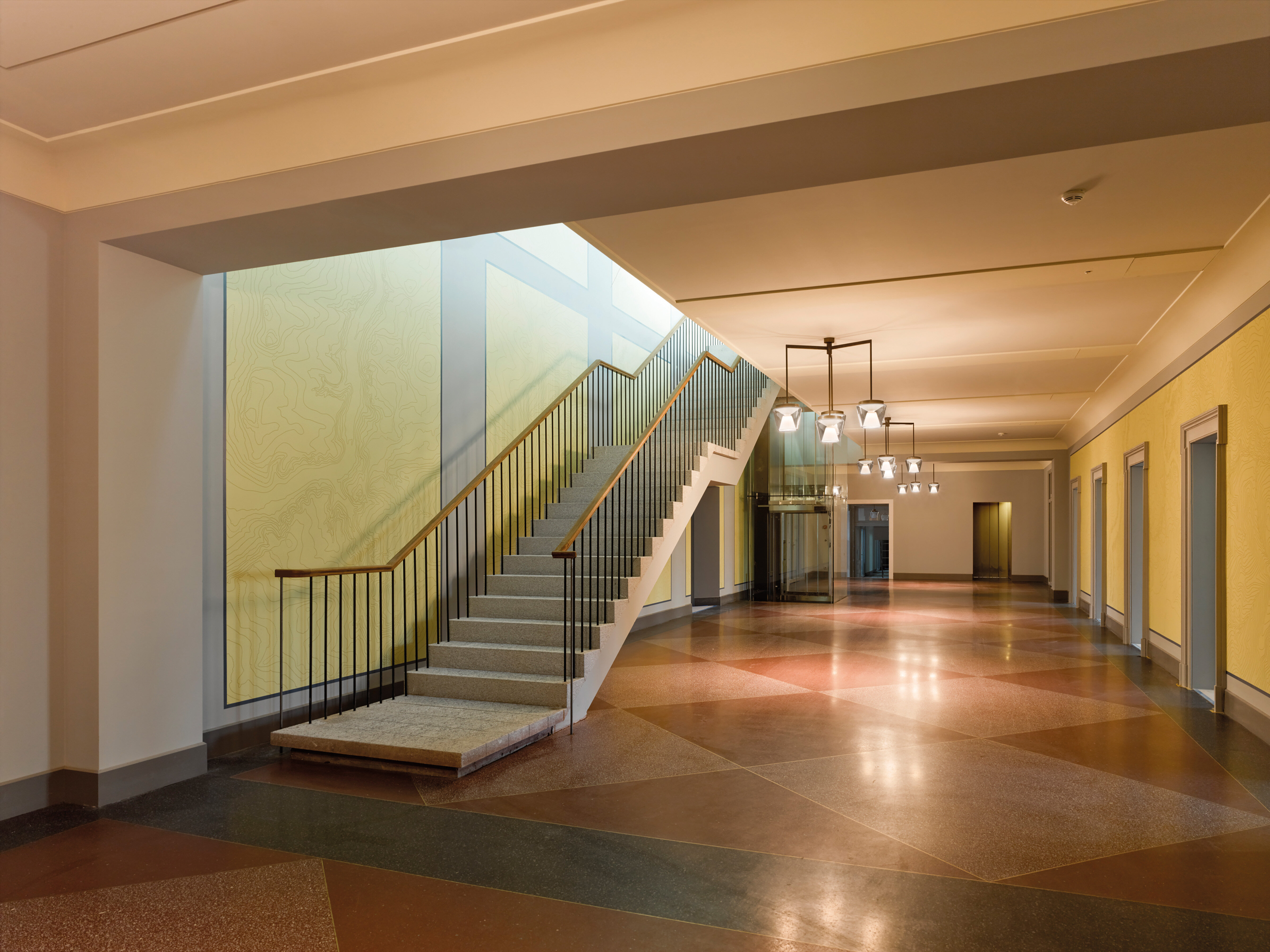ANNEX Chandlier brass © Alexander Gempeler