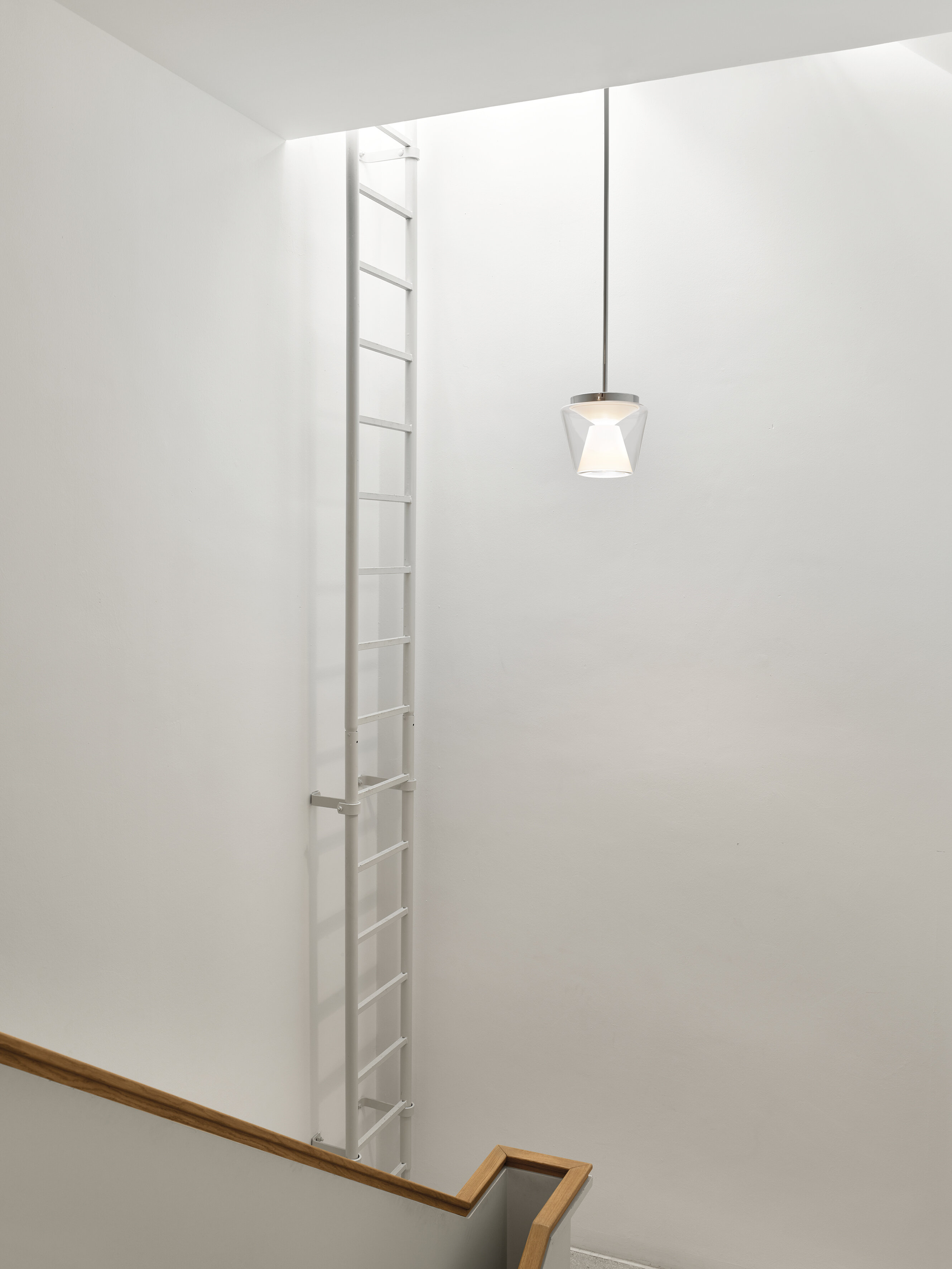 ANNEX Suspension Tube M reflector opal © Studio Olaf Becker