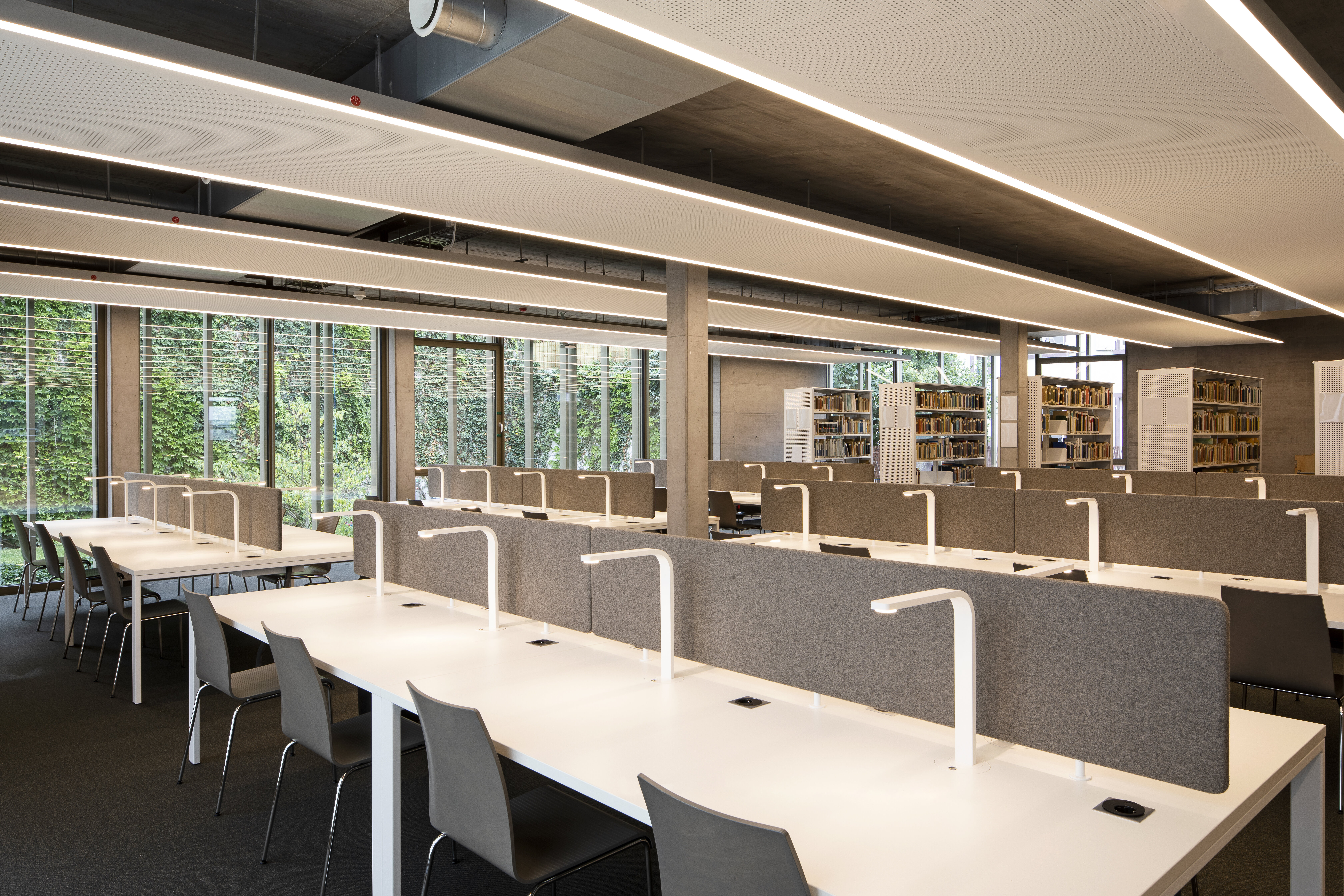 ROLF2 Bibliotheksleuchte © Ingeborg F. Lehmann