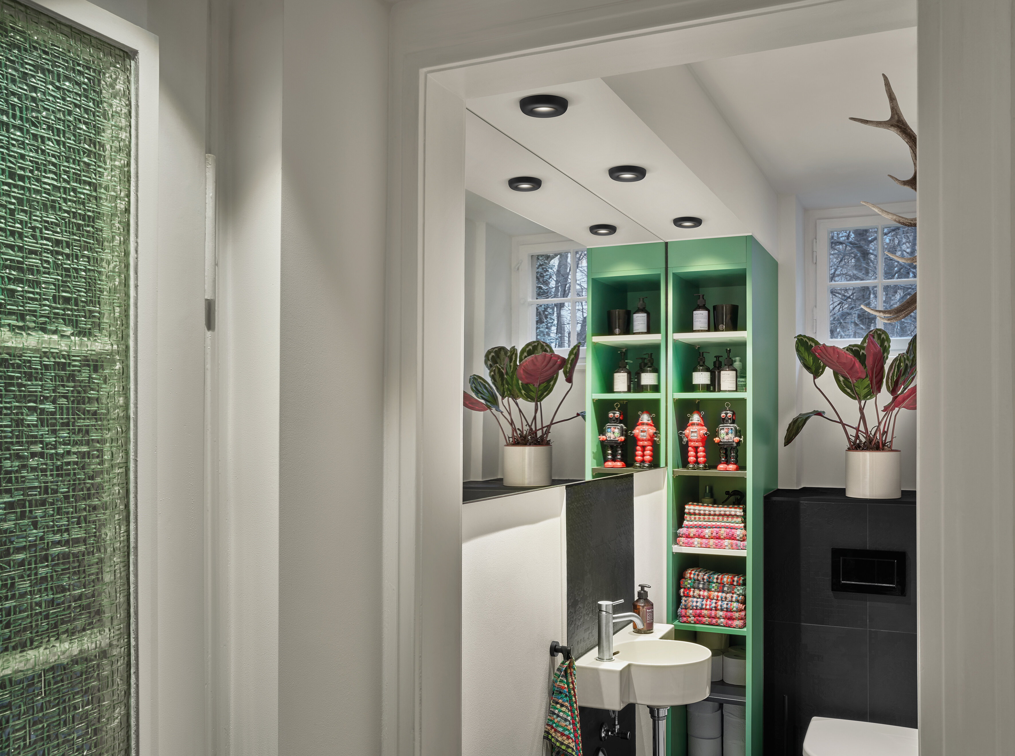 CAVITY Recessed S black © Studio Olaf Becker
