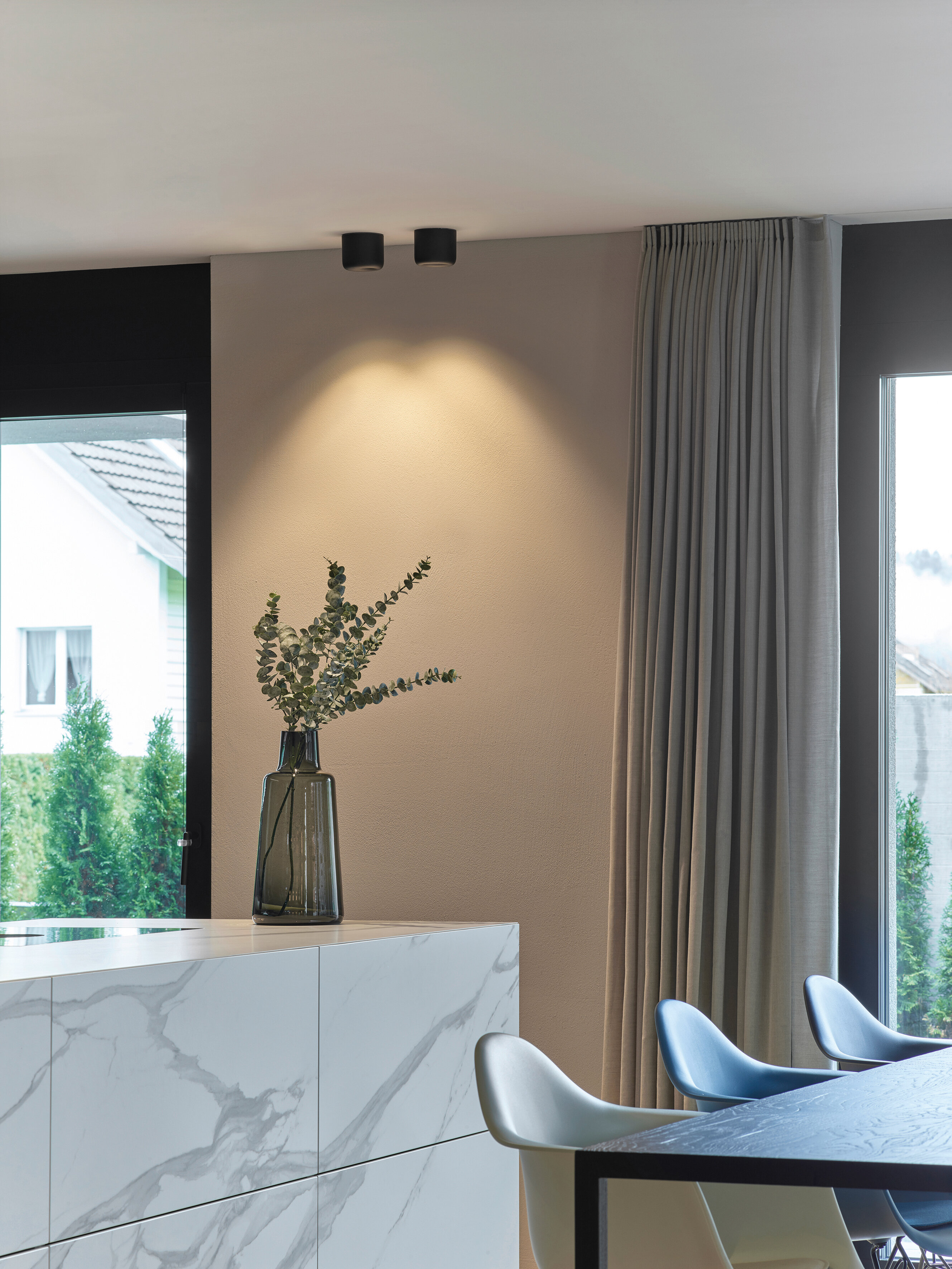 CAVITY Ceiling L black