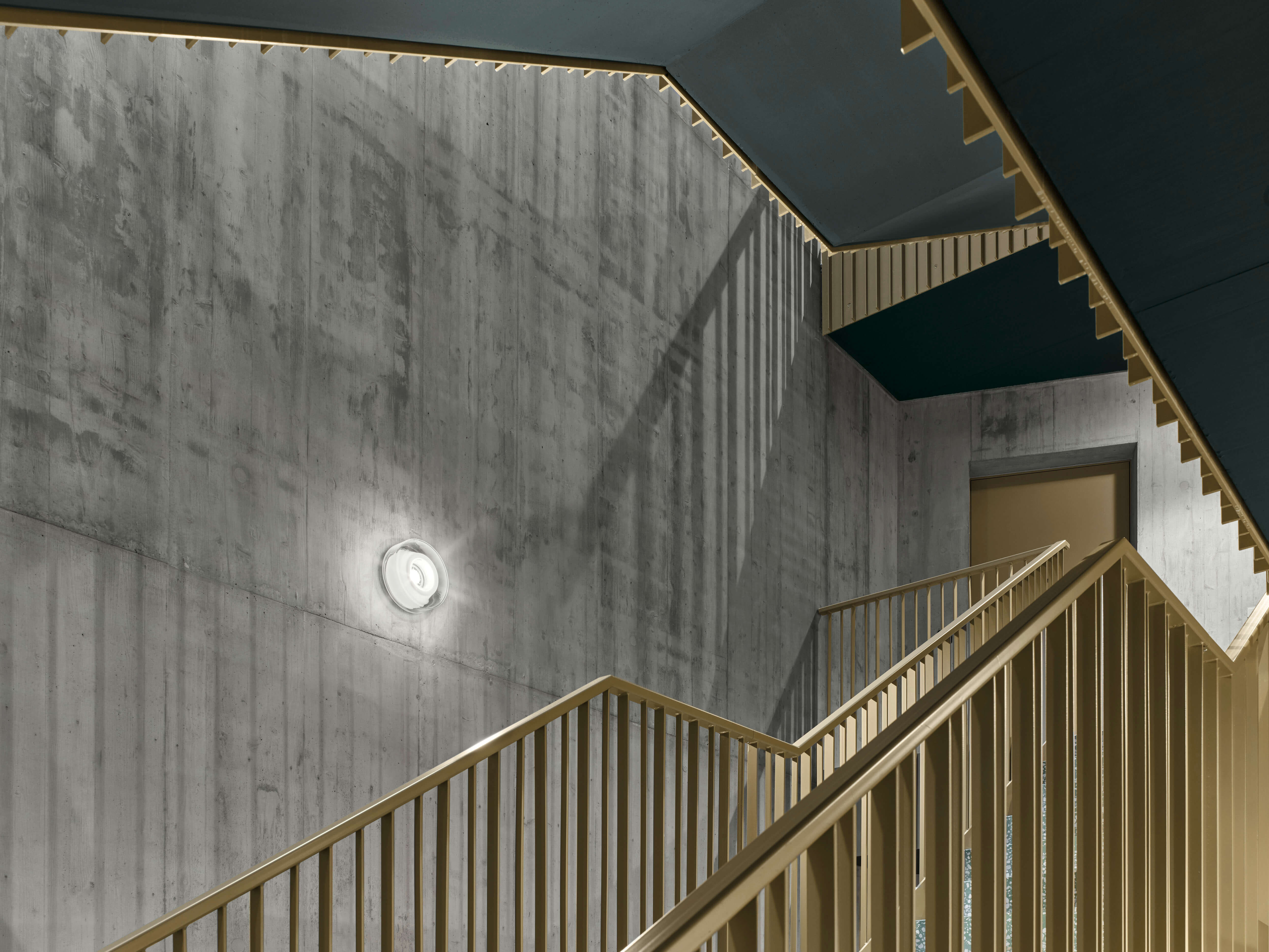 CURLING Wall M clear © Studio Olaf Becker