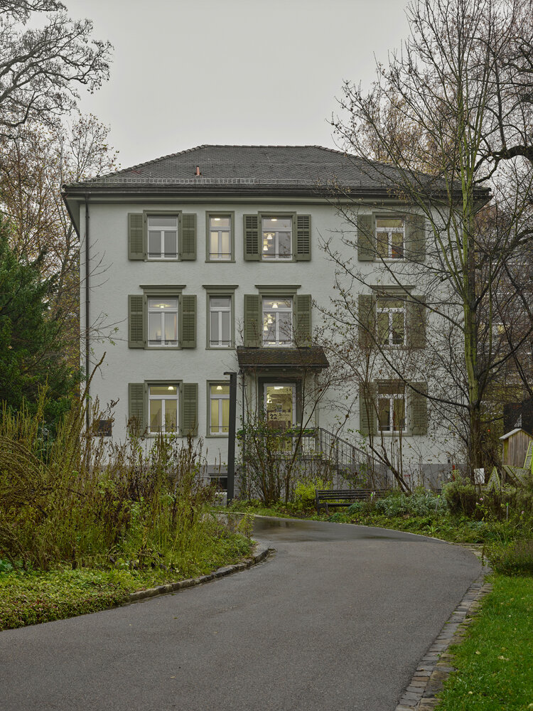 Außenansicht des Kantonspitals © Studio Olaf Becker