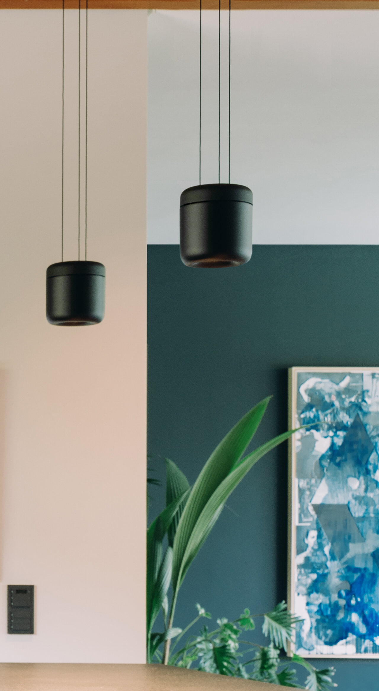 CAVITY Suspension L black © Lukas Schwan