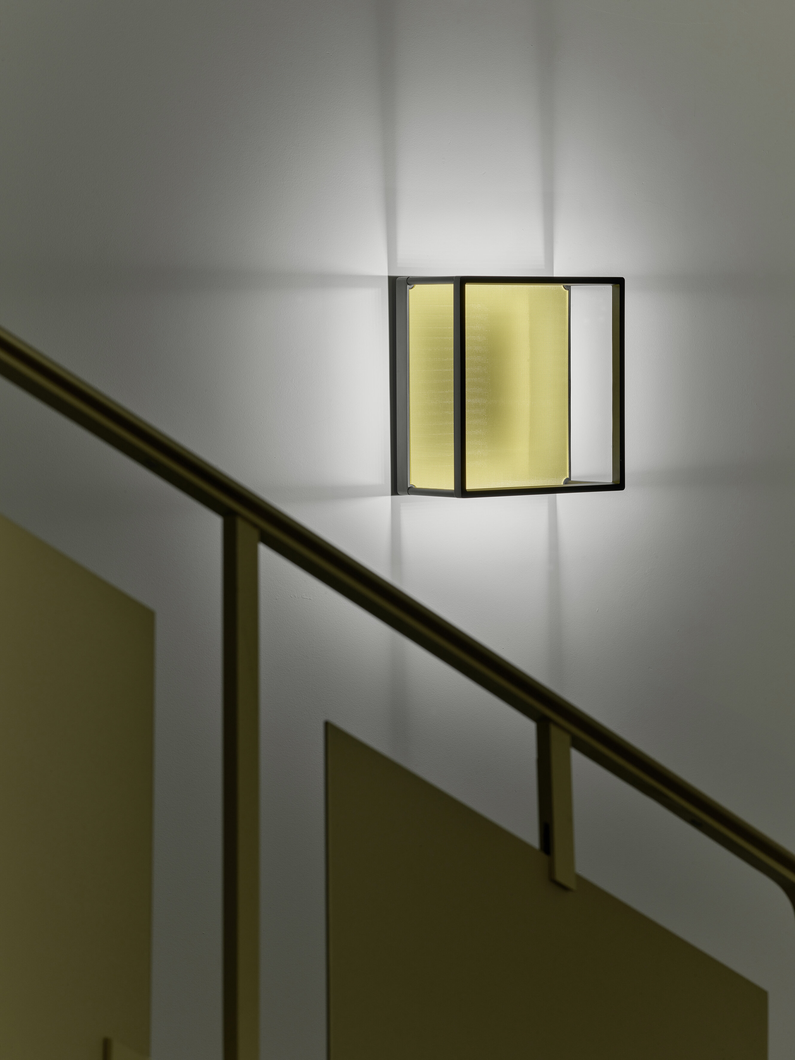REFLEX² Ceiling M 150 (wall mounted) © Studio Olaf Becker