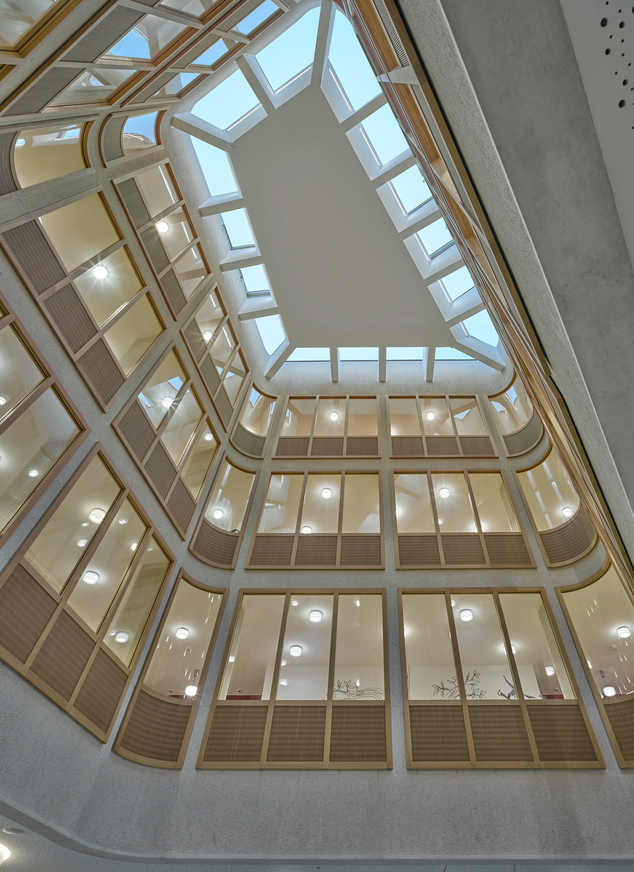 CURLING Ceiling M glass clear © Studio Olaf Becker