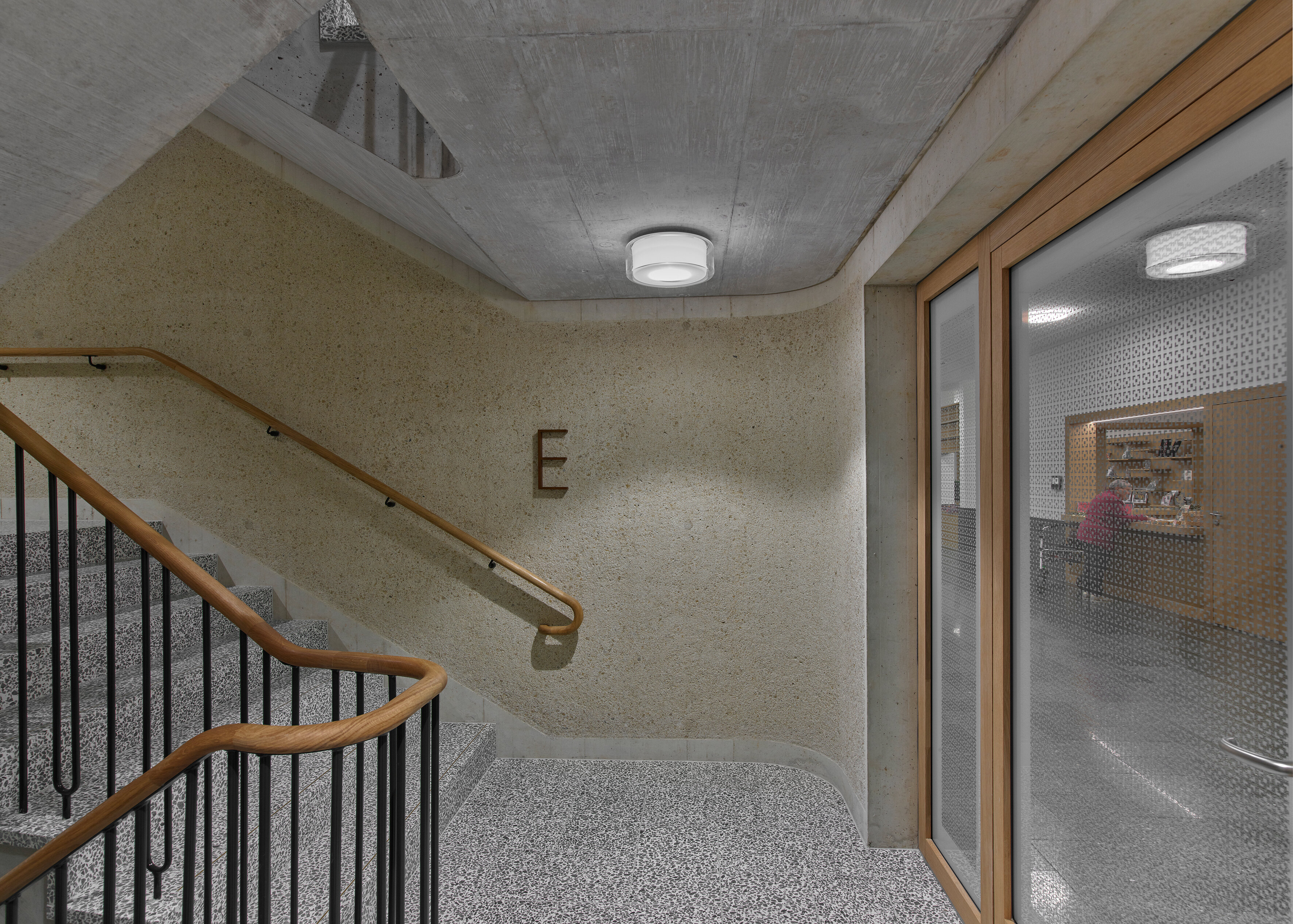CURLING Ceiling L glass clear © Studio Olaf Becker