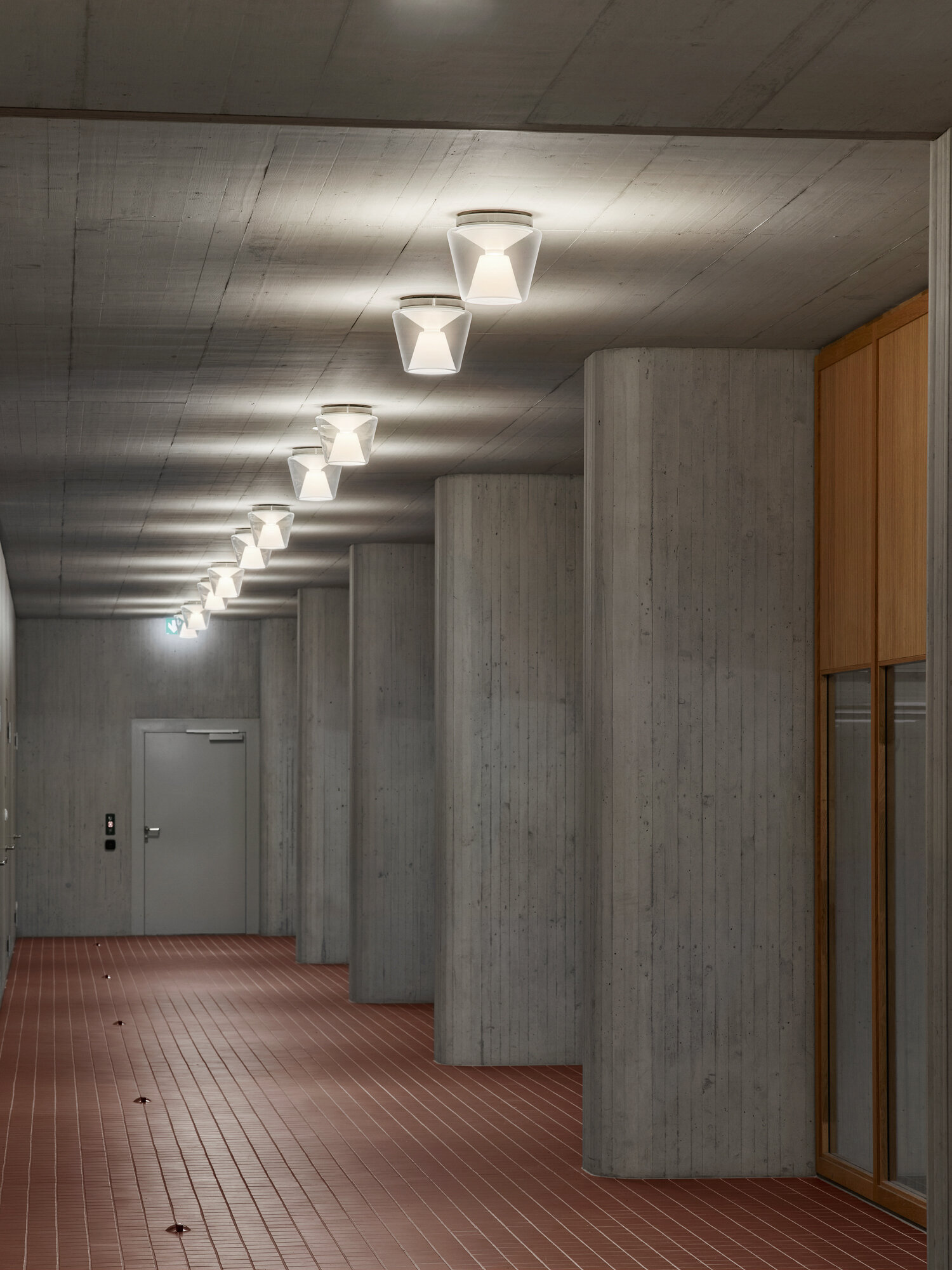 ANNEX Ceiling L reflector opal © Studio Olaf Becker